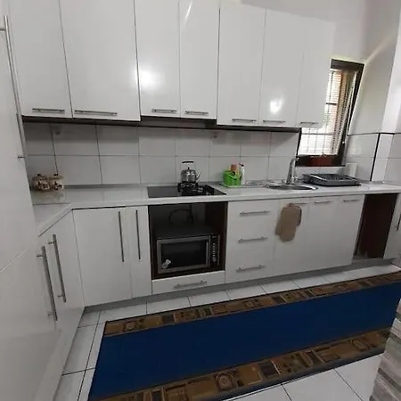 Lägenhet Quiet & Cosy Hillside Hideway Near Bus & Train St Sarajevo