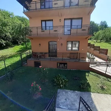 Quiet & Cosy Hillside Hideway Near Bus & Train St Sarajevo