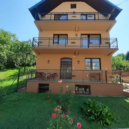 Apartment Quiet & Cosy Hillside Hideway Near Bus & Train St Sarajevo