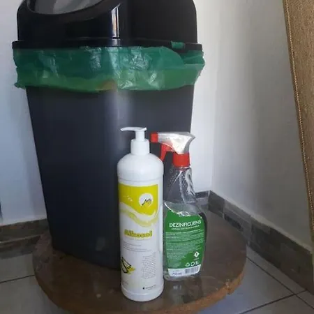 Quiet & Cosy Hillside Hideway Near Bus & Train St * Sarajevo