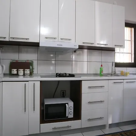 Quiet & Cosy Hillside Hideway Near Bus & Train St Sarajevo